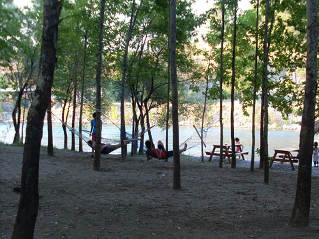 campground1_Antalya_koprulukanyon_Gokcesu_camping_rafting